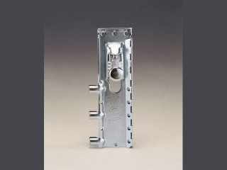 FÜGGESZTŐ ELEMEK - SZEKRÉNY FÜGGESZTŐ 816-OS VASALAT JOBBOS 148×53,5×19 mm HORGANYZOTT #1