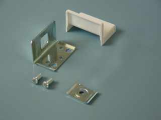 FÜGGESZTŐ ELEMEK - SZEKRÉNY FÜGGESZTŐ 345-ÖS VASALAT 52×35×32 mm FEHÉR #1